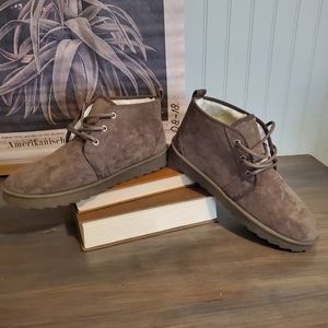 Chukka Boots Fur Lined Lace Up Beige Tan Color Size 9.5